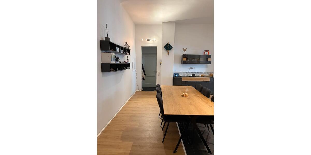Hochparterre Pforzheim Weststadt - 3 Zimmer, 120 m&sup2;, 1.150&euro; | Angebot:26162893