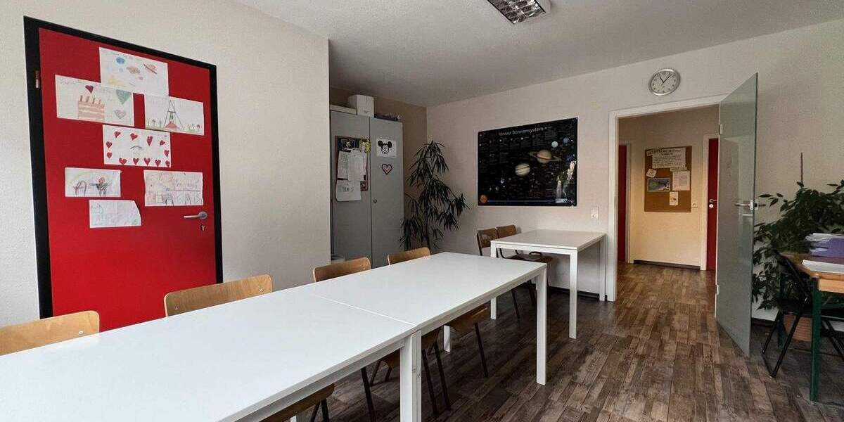 Etagenwohnung Bretten - 9 Zimmer, 253 m&sup2;, 699.000&euro; | Angebot:25706281