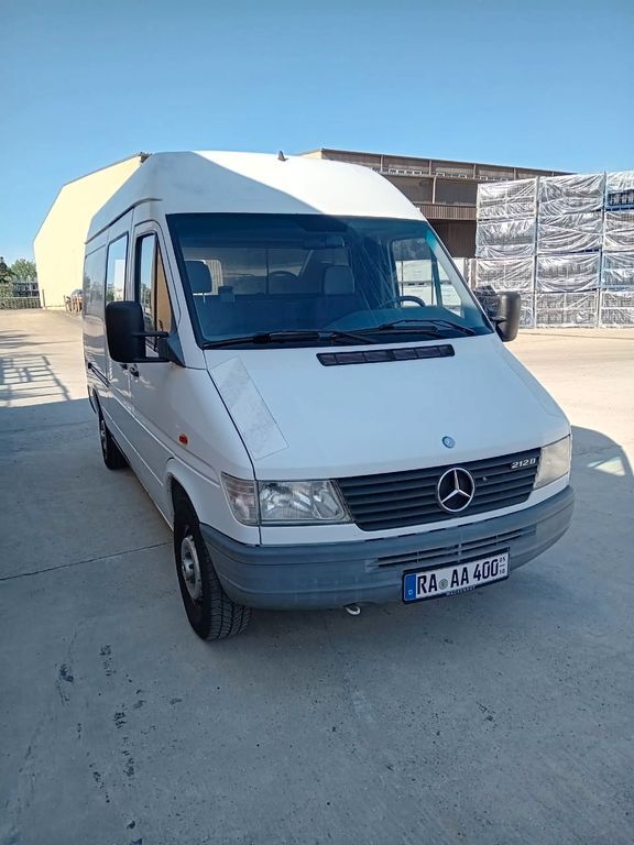 Mercedes-Benz Sprinter 155.400 km 7.900 € Rastatt 76437