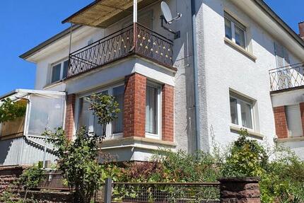 Haus Ettlingen - 8 Zimmer, 120 m&sup2;, 499.000&euro; | Angebot:26407143