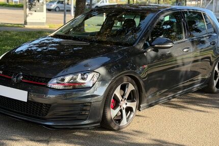 VW Golf 130.000 km 16.299 &euro; Bruchsal 76646