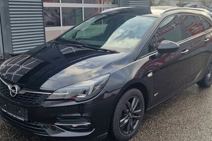 Opel Astra 1.2 Sports Tourer Klimaauto NAVI AHK LED 53.000 km 15.899 &euro; Landau 76829