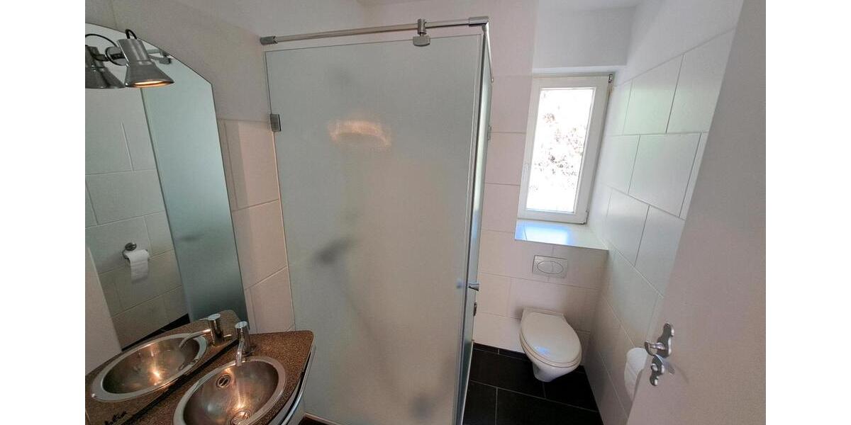 Bungalow Landau in der Pfalz - 8 Zimmer, 219 m&sup2;, 2.490&euro; | Angebot:26445773