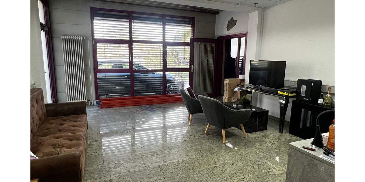 Halle mit einladender Bürofläche zu verkaufen! zimmer