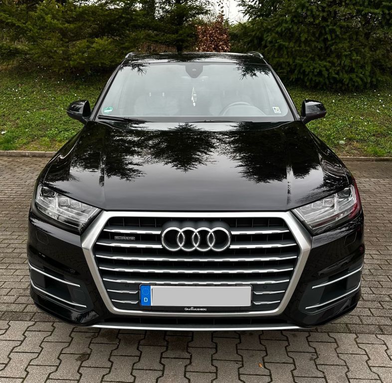 Q7
