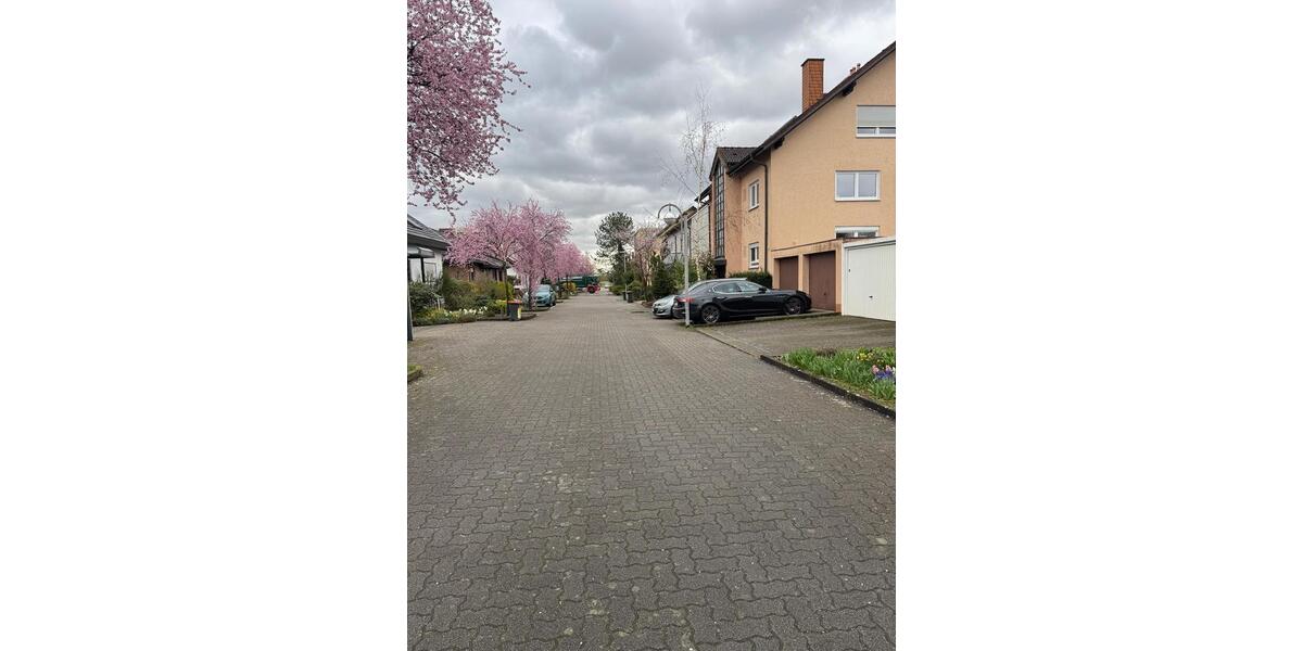 Etagenwohnung Karlsruhe Neureut - 3.5 Zimmer, 120 m&sup2;, 1.300&euro; | Angebot:26487110