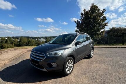 Ford Kuga 45.500 km 17.990 € Keltern 75210