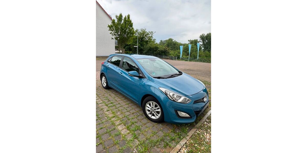 Hyundai i30 70.000 km 7.200 &euro; Eggenstein 76344