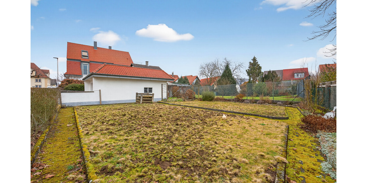 Seltene Gelegenheit: Gepflegtes Zweifamilienhaus mit viel Platz, Ruhe und Entwicklungspotential - Zweifamilienhaus Rastatt / Niederbühl Niederbühl | Angebot:26948205