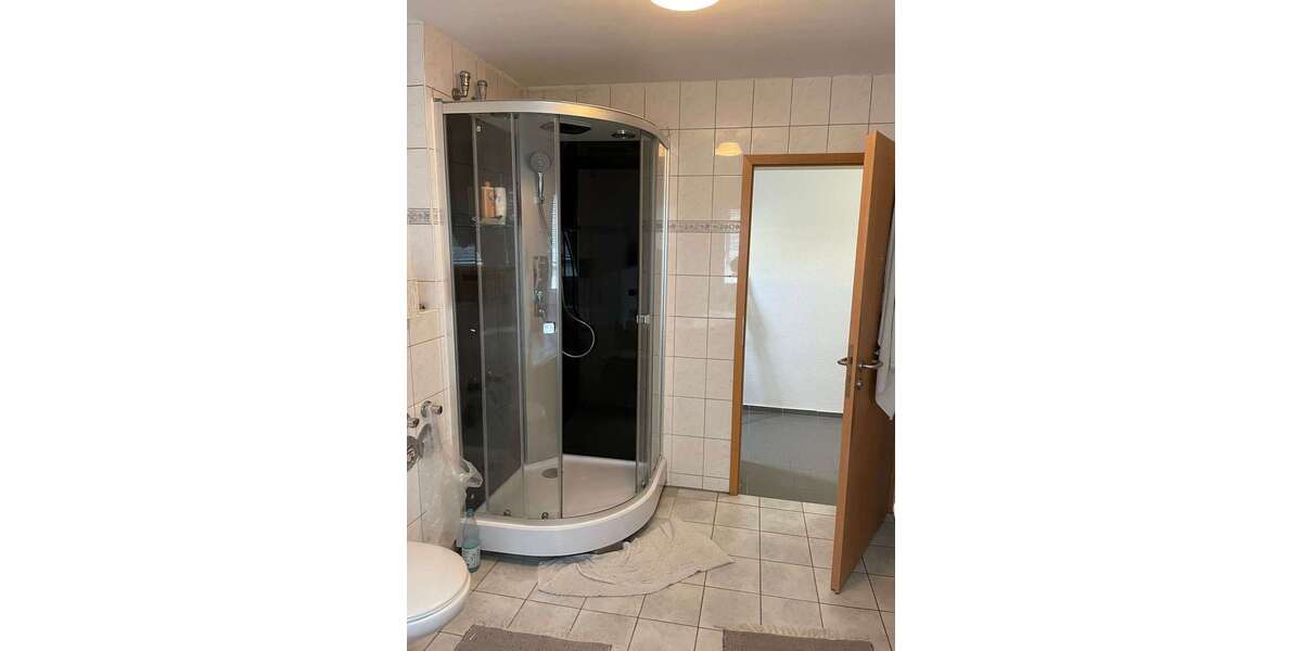 Attraktives 2-Familienhaus mit Gewerbeeinheit und Baupotenzial – Kapitalanlage mit 6,2% Rendite! - Mehrfamilienhaus, Wohnhaus Wörth am Rhein | Angebot:26548280