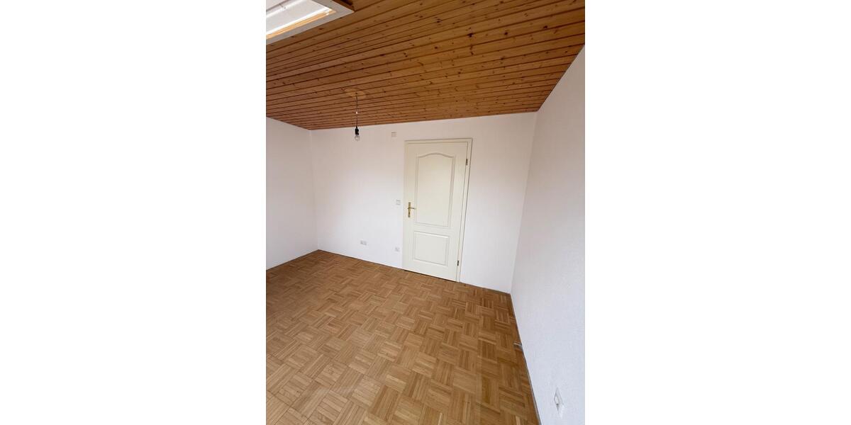 Dachgeschoßwohnung Kämpfelbach - 2 Zimmer, 66 m&sup2;, 240.000&euro; | Angebot:26876968