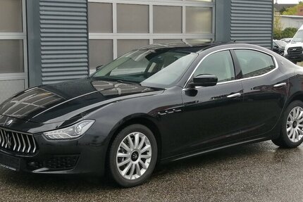 Maserati Ghibli 3.0 D Leder Klimaautomatik Leder BI-XENON 26.000 km 42.998 € Landau 76829