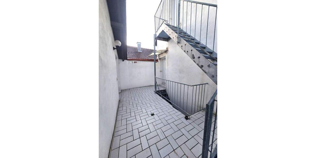 Etagenwohnung Rheinzabern - 3 Zimmer, 82 m&sup2;, 150.000&euro; | Angebot:25319852