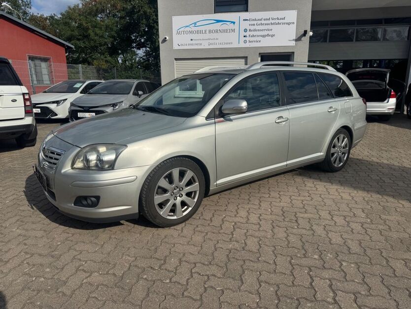 Toyota Avensis 141.000 km 3.900 € Bornheim 76879