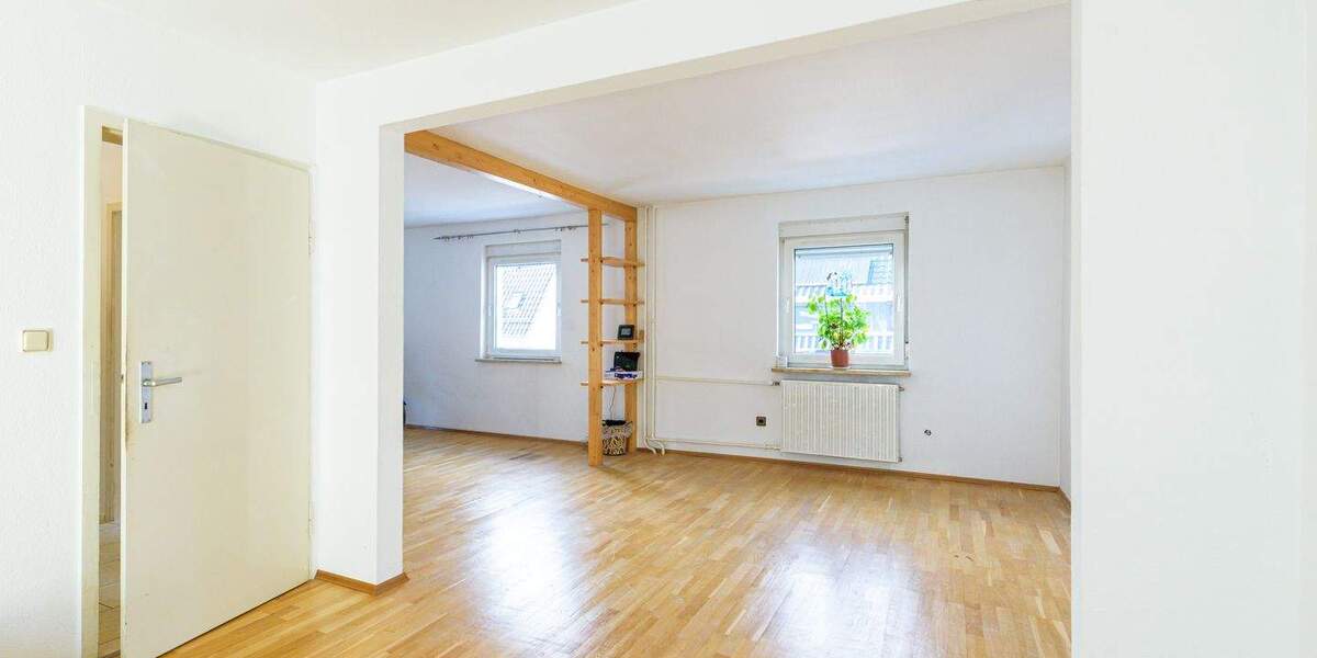 Doppelhaushälfte Pforzheim Huchenfeld - 6 Zimmer, 124 m&sup2;, 350.000&euro; | Angebot:25669211