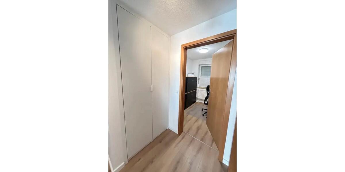 Etagenwohnung Ettlingen - 4 Zimmer, 93 m&sup2;, 1.200&euro; | Angebot:26414138