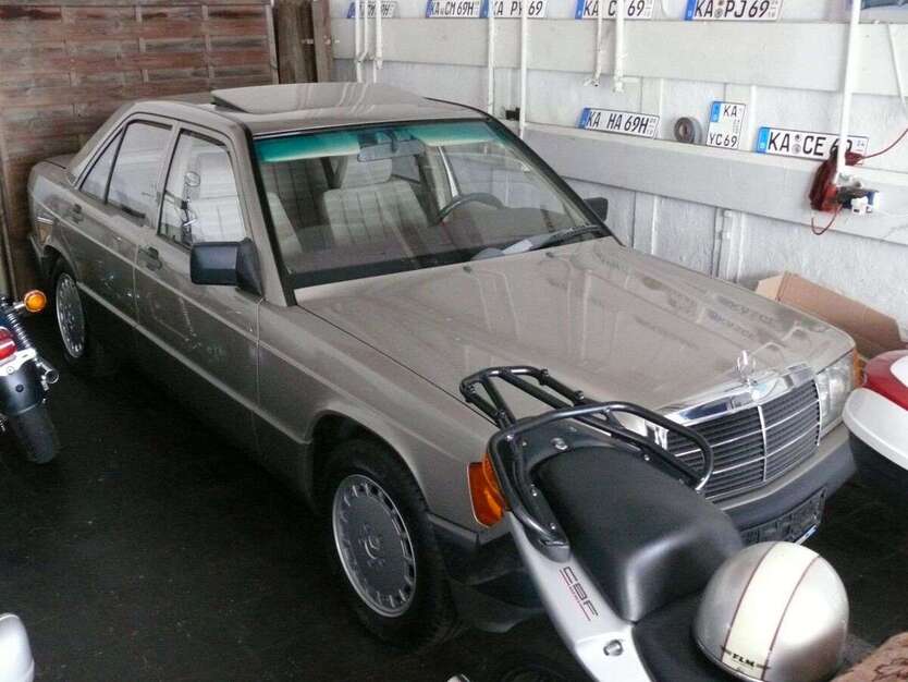 Mercedes-Benz 190 150.000 km 8.999 € Karlsruhe-Grötzingen 76229