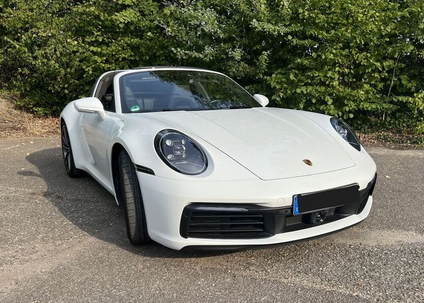 992