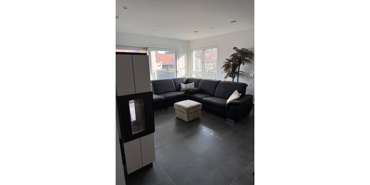Etagenwohnung Stutensee - 3.5 Zimmer, 100 m&sup2;, 1.800&euro; | Angebot:25369047