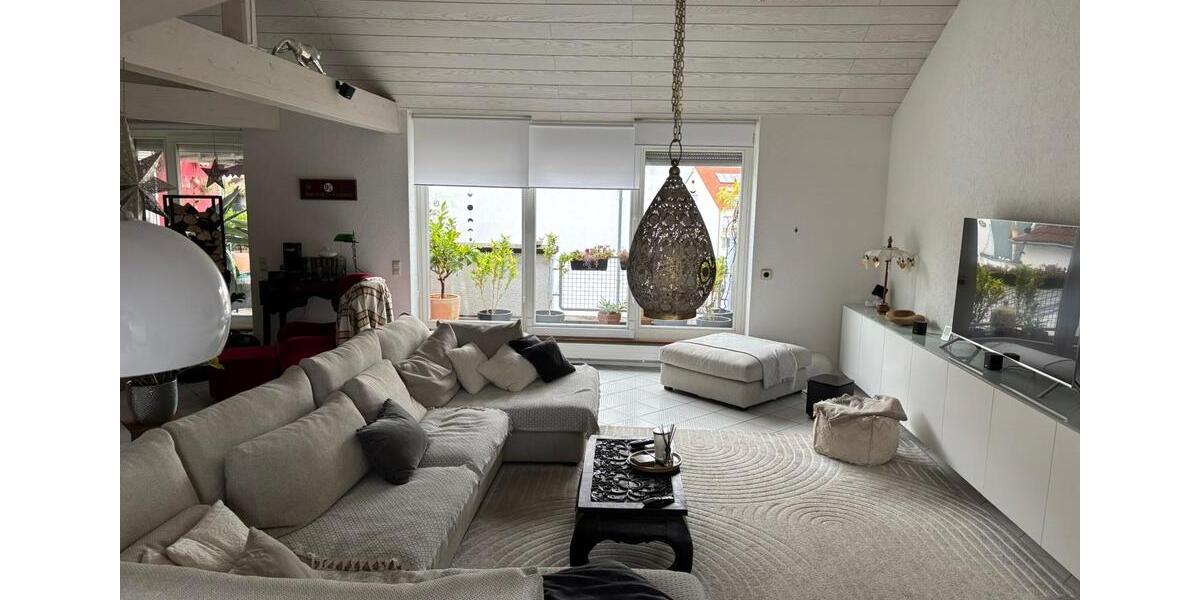 Dachgeschosswohnung von Privat 140qm 6 zimmer