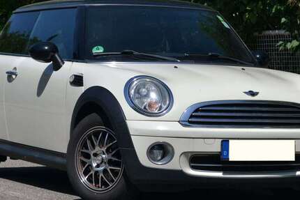 Mini Cooper 173.000 km 3.900 € Karlsruhe 76131