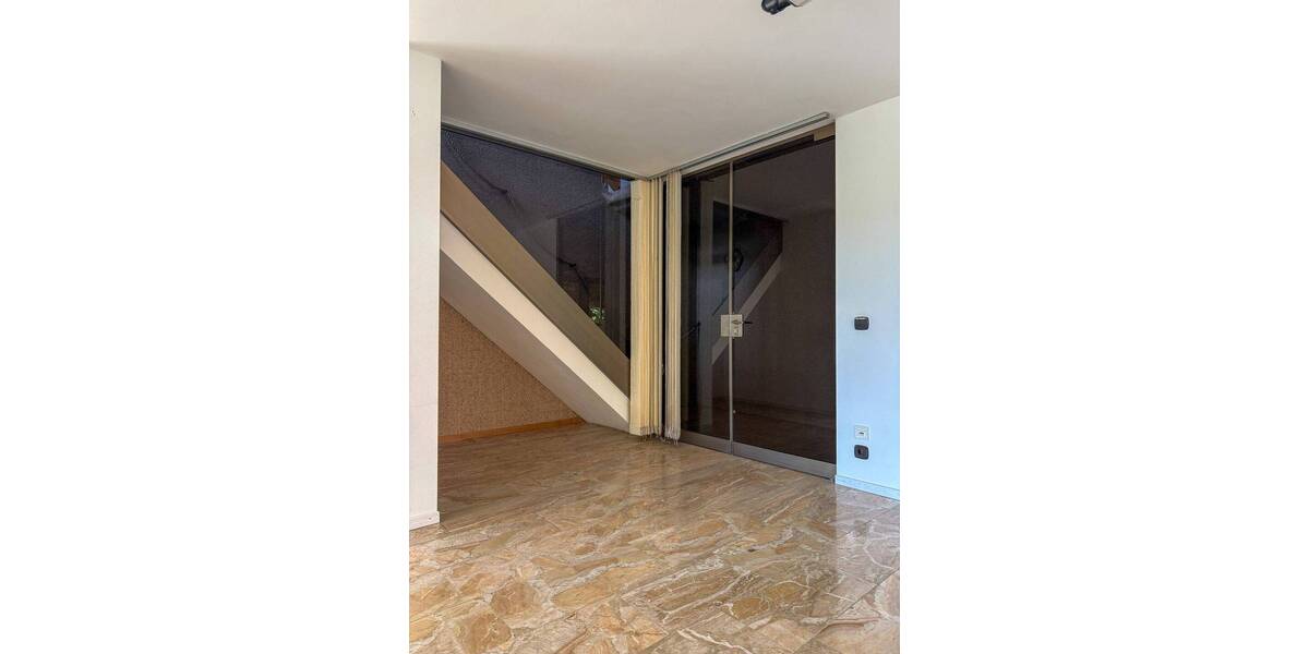 Einfamilienhaus Pforzheim Nordstadt - 8 Zimmer, 320 m&sup2;, 830.000&euro; | Angebot:26786762