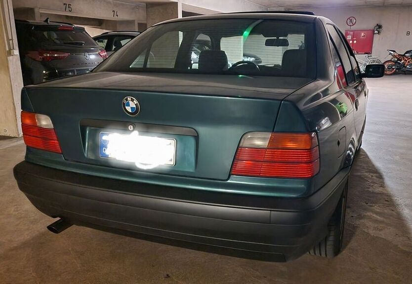 320