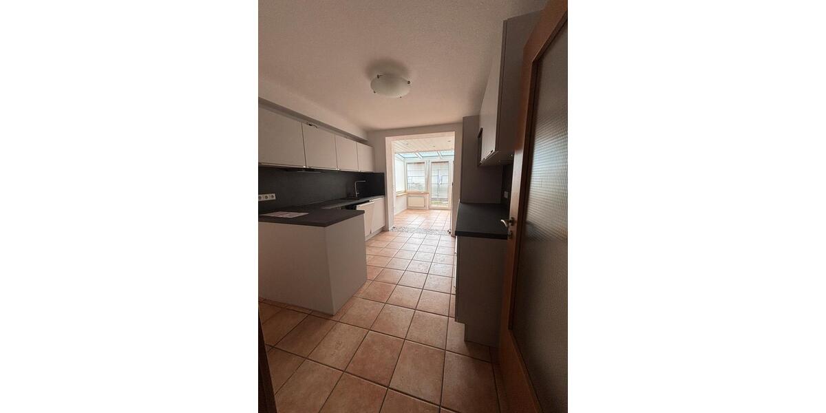 Etagenwohnung Waldbronn - 3 Zimmer, 97 m&sup2;, 1.150&euro; | Angebot:26415120