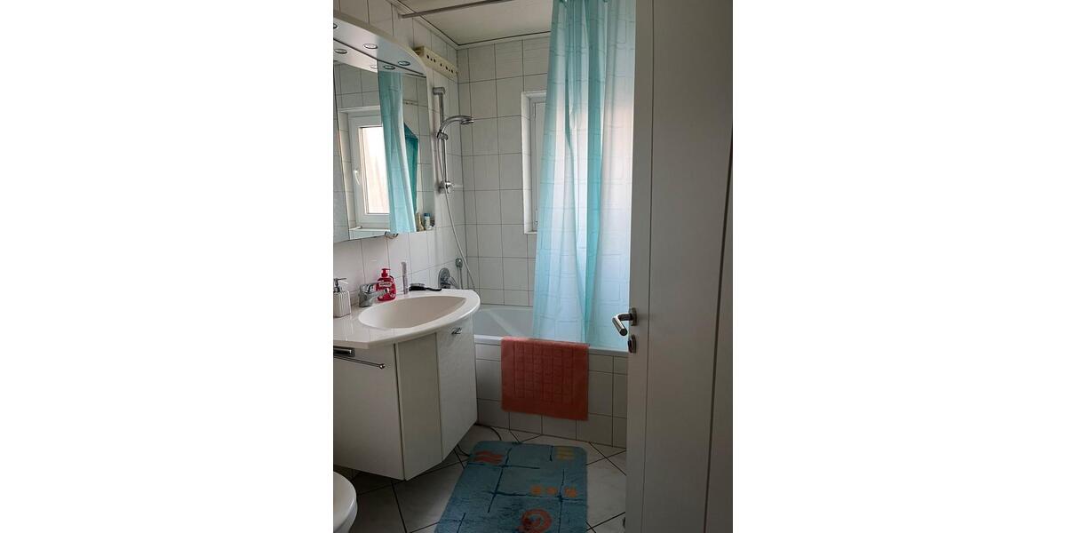Etagenwohnung Karlsruhe Knielingen - 4.5 Zimmer, 120 m&sup2;, 1.500&euro; | Angebot:18812615