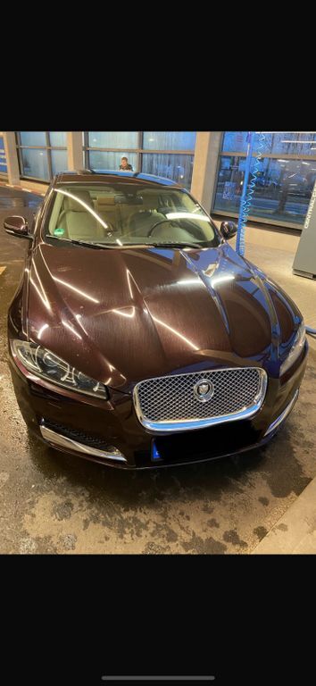 Jaguar XF 141.710 km 9.000 € Karlsruhe 76149
