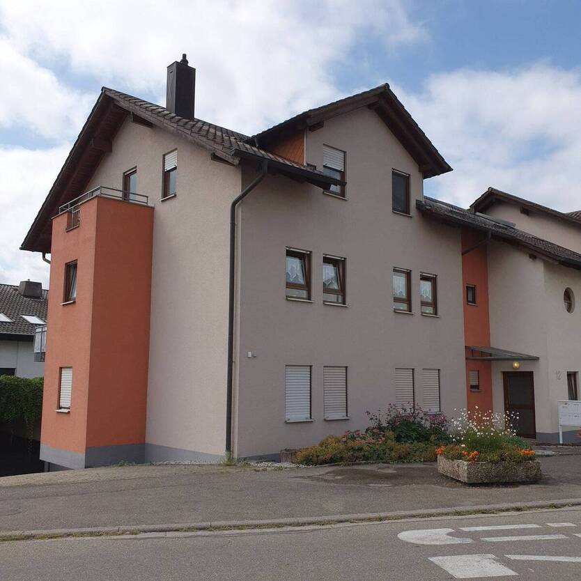 Kieselbronn, schöne , helle 3 Zimmer-Dachgeschoss- Wohnung 3 zimmer