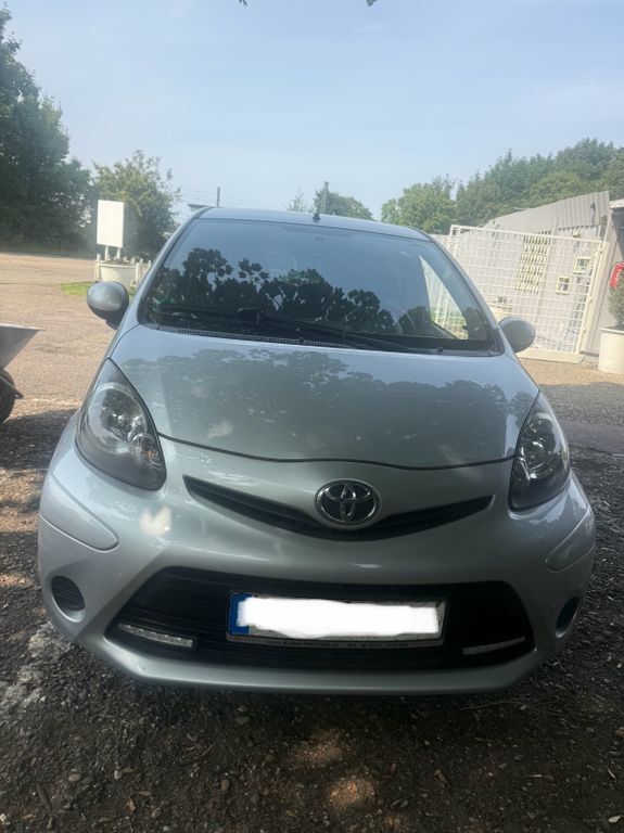 Aygo (X)