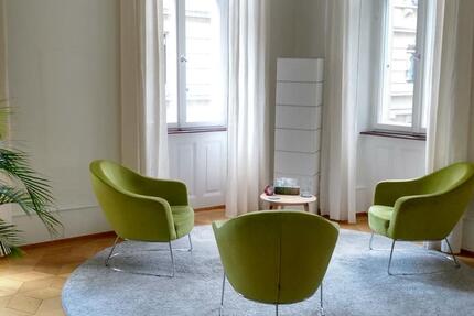 Heller großer Praxisraum mit Seminarraum in Innenstadt zimmer