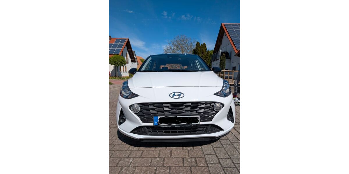 Hyundai i10 15.800 km 15.000 &euro; Hochstadt 76879