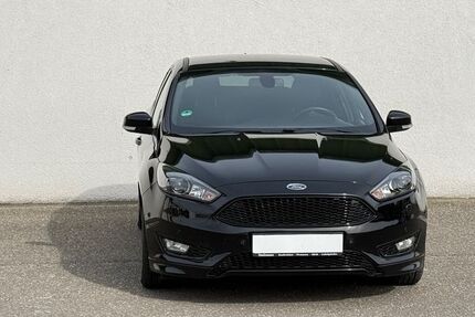 Ford Focus 99.000 km 7.999 &euro; Kandel 76870