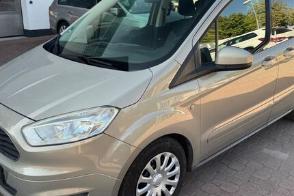 Ford Tourneo Courier 159.000 km 3.900 &euro; Eggenstein 76344