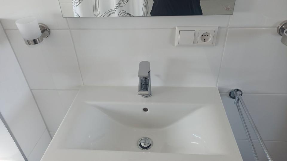 Dachgeschoßwohnung Linkenheim-Hochstetten Hochstetten - 2 Zimmer, 40 m&sup2;, 520&euro; | Angebot:26463416