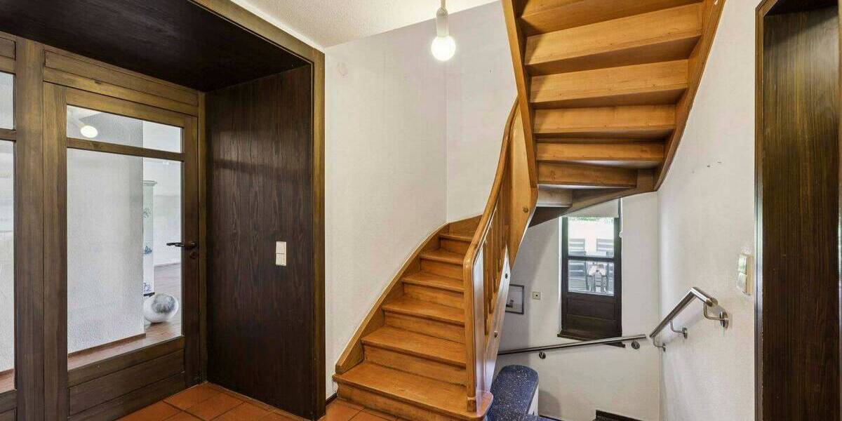 Einfamilienhaus Rastatt - 7 Zimmer, 290 m&sup2;, 849.000&euro; | Angebot:26879630