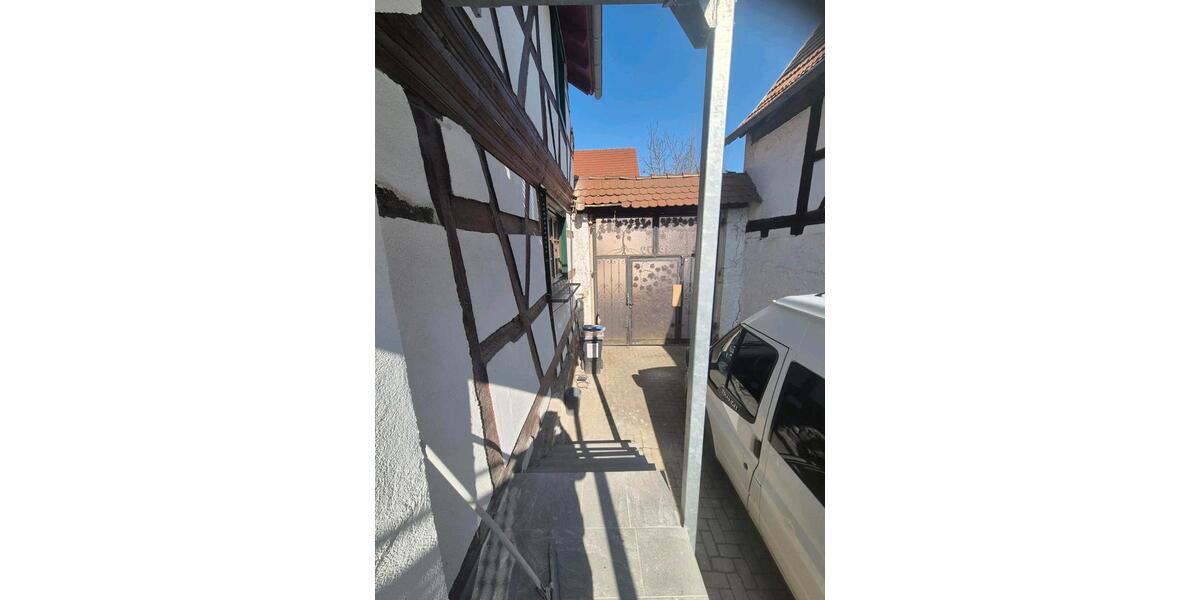 Haus in Heuchelheim-Klingen 4 zimmer