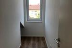 Dachgeschoßwohnung Bruchsal - 2.5 Zimmer, 72 m&sup2;, 1.200&euro; | Angebot:26326693