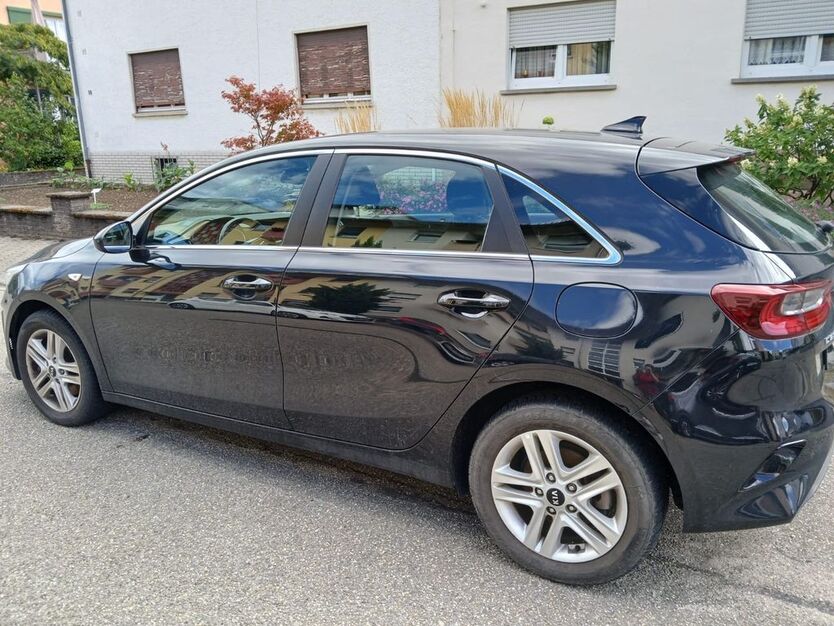 Kia ceed / Ceed 57.175 km 19.000 € Weingarten 76356