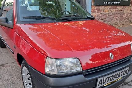 Renault Clio 21.600 km 3.399 € Karlsruhe 76131