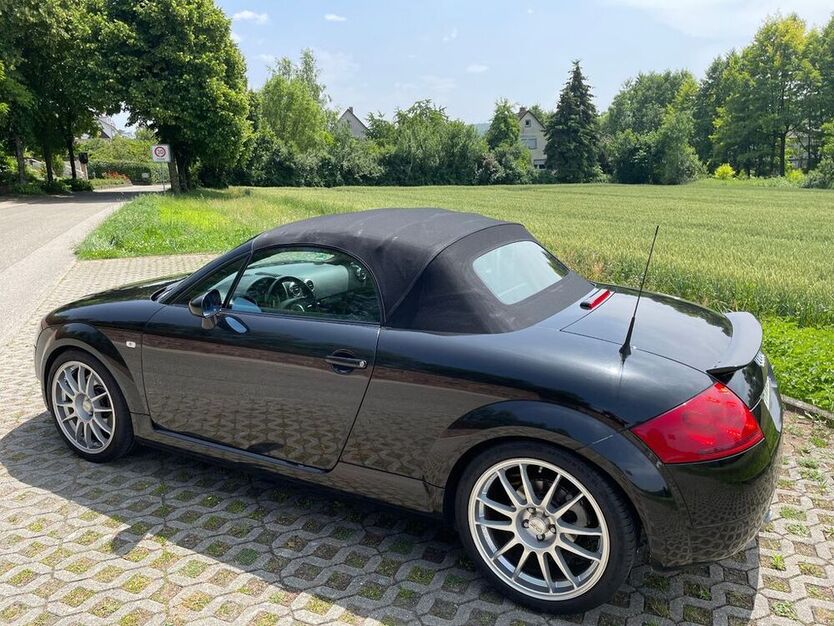 TT