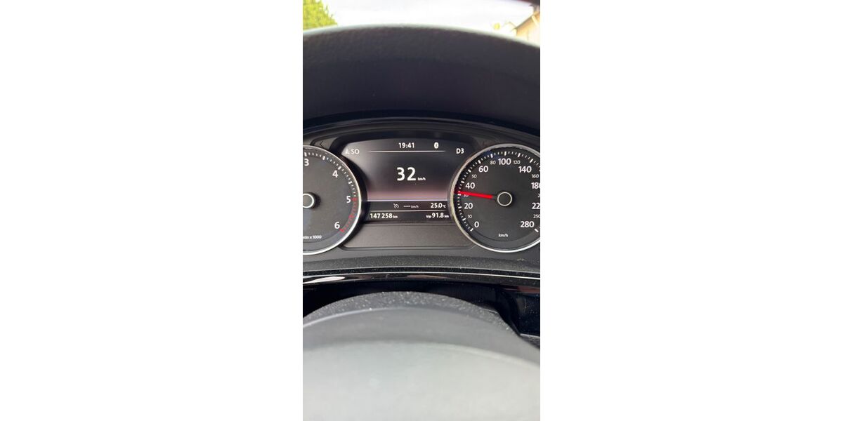 VW Touareg 147.600 km 21.900 &euro; Pforzheim 75181