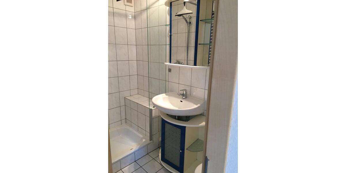 Etagenwohnung Lingenfeld - 1.5 Zimmer, 30 m&sup2;, 440&euro; | Angebot:26461300
