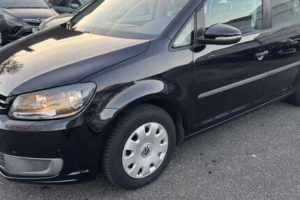 VW Touran 122.385 km 8.499 &euro; Eggenstein-Leopoldshafen 76344