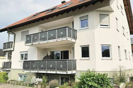 * 4-Zimmer-Erdgeschosswohnung in Rülzheim mit zwei Balkonen * 4 zimmer