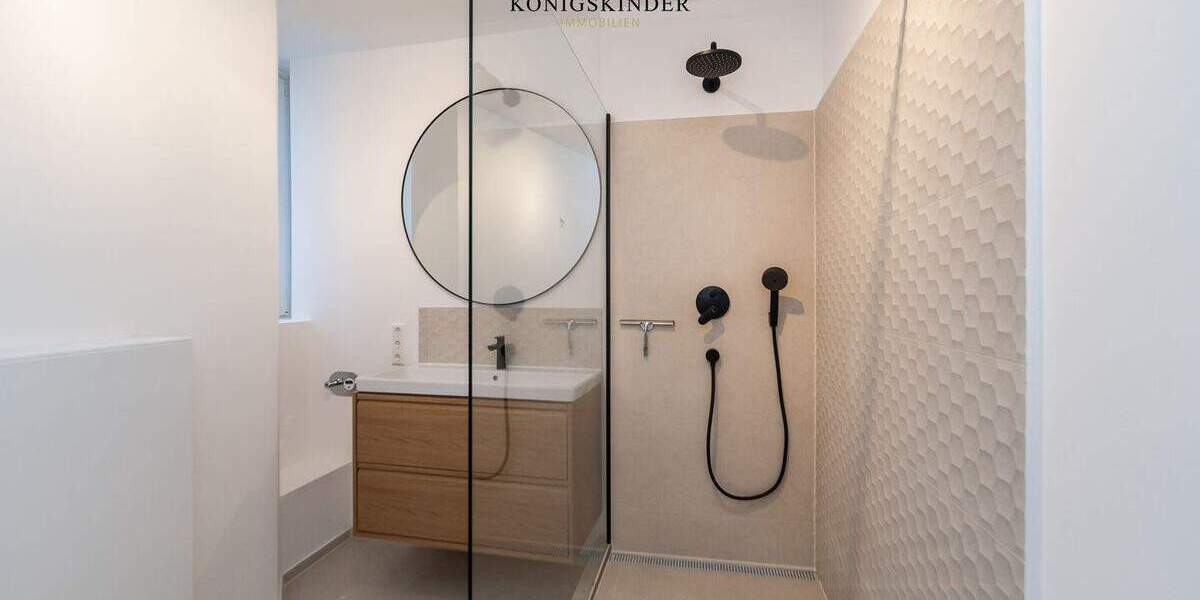 Etagenwohnung Pforzheim Südweststadt - 4 Zimmer, 113 m&sup2;, 350.000&euro; | Angebot:23954952