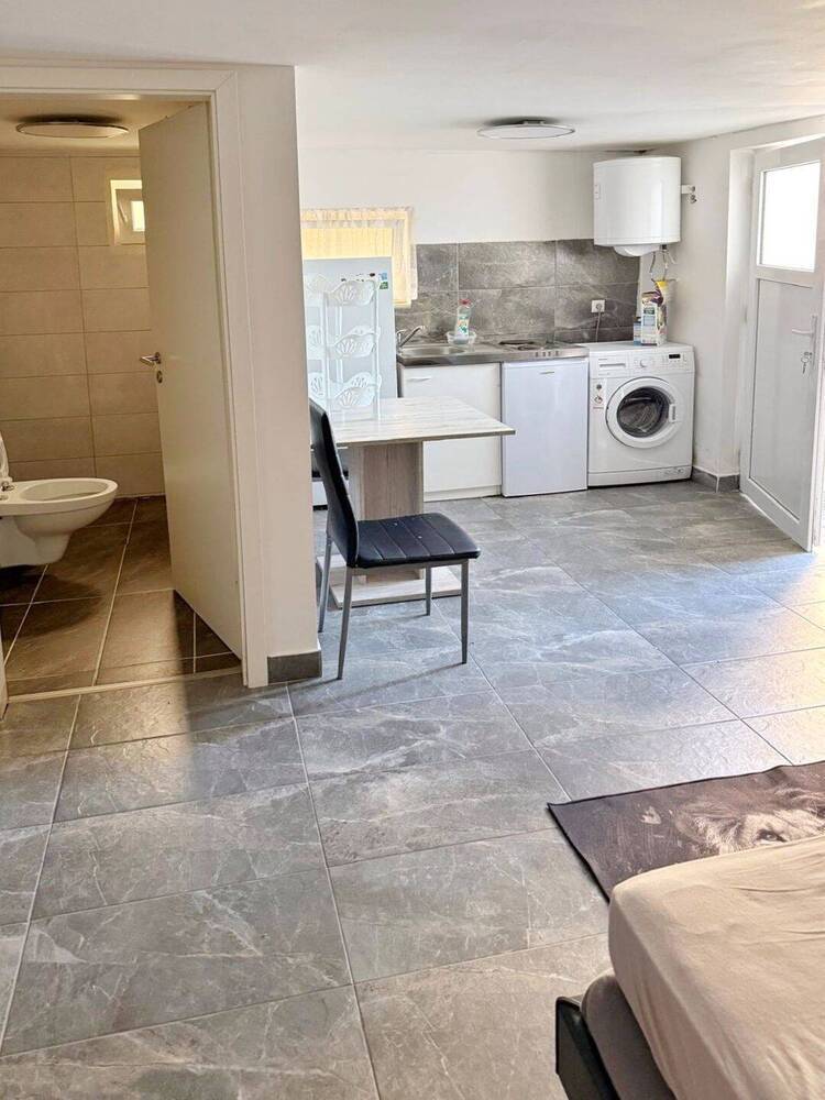 Vielseitiges, modernisiertes Zweifamilienhaus mit großem Potenzial in zentraler Lage
