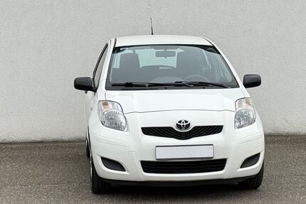 Toyota Yaris 71.000 km 4.999 &euro; Kandel 76870